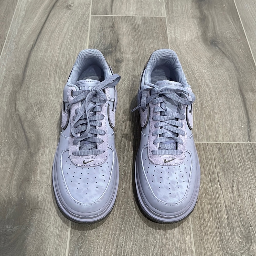 Nike Air Force 1 Luxe Low